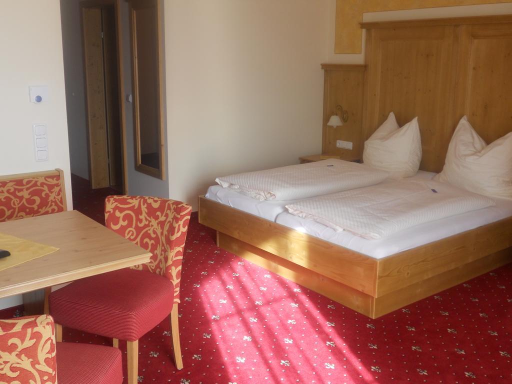 Ferienhotel Innviertel Kirchheim im Innkreis Екстериор снимка