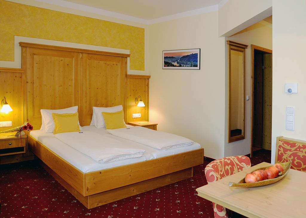 Ferienhotel Innviertel Kirchheim im Innkreis Екстериор снимка